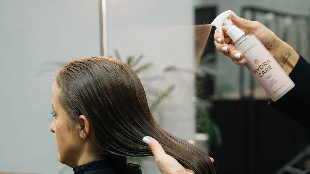 Protetor térmico deixa de ser coadjuvante e se torna item essencial no cuidado capilar